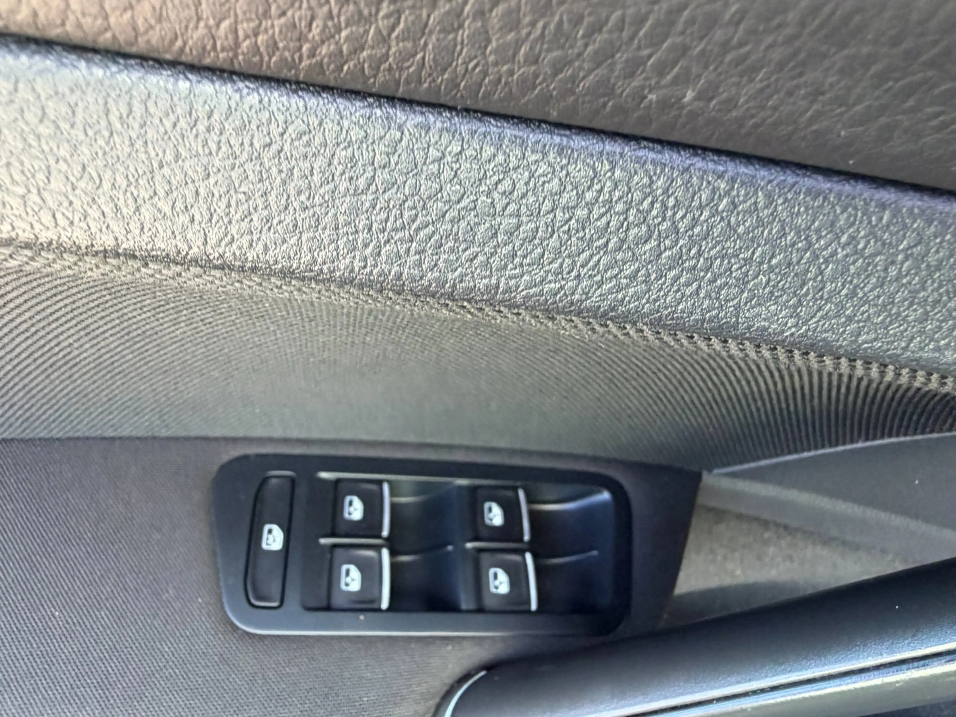 Volkswagen Golf GTE 1.4 TSI PHEV Adap.Cruise Navi Clima Park.Sens Deal — photo 16