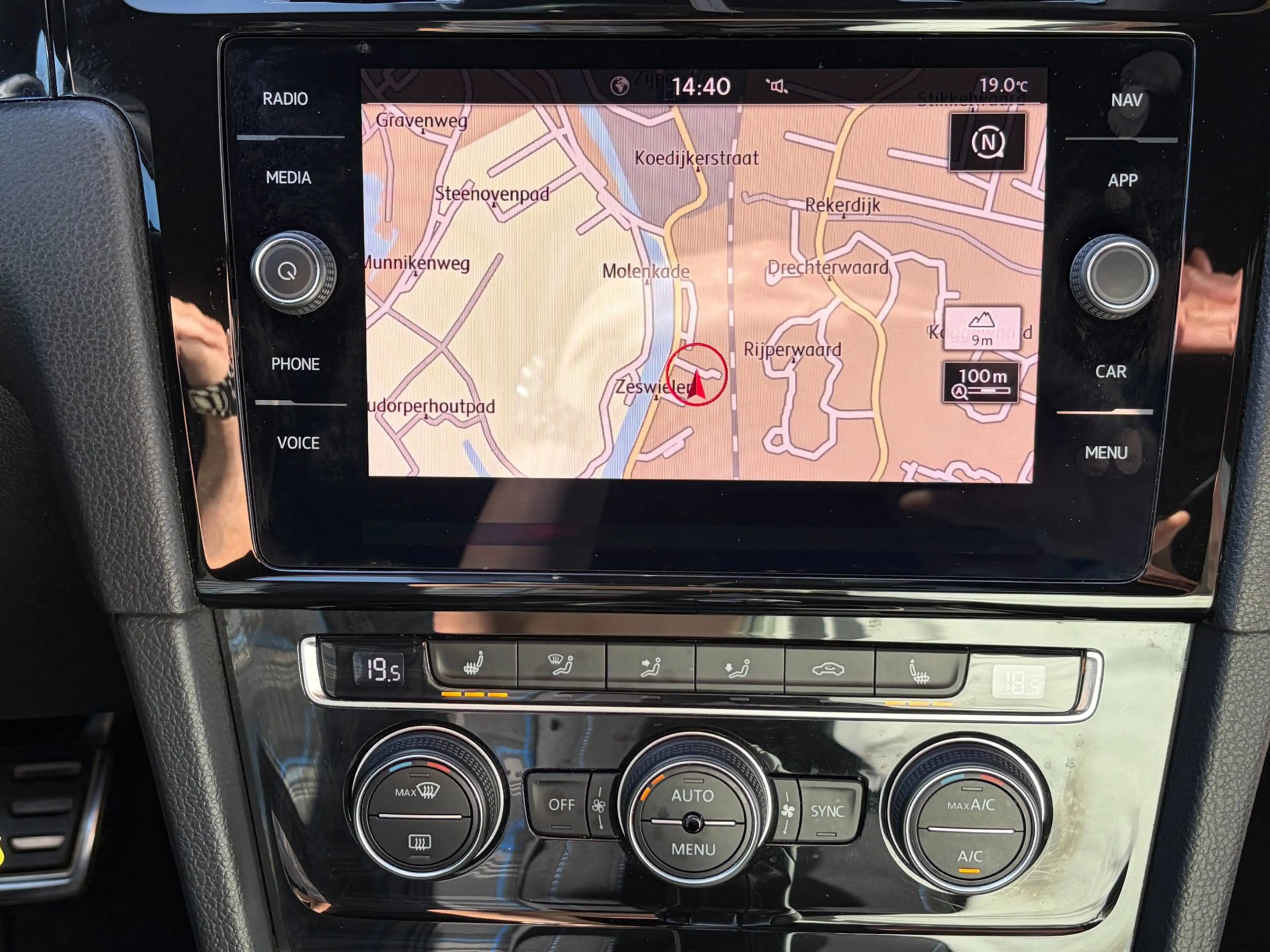 Volkswagen Golf GTE 1.4 TSI PHEV Adap.Cruise Navi Clima Park.Sens Deal — photo 11
