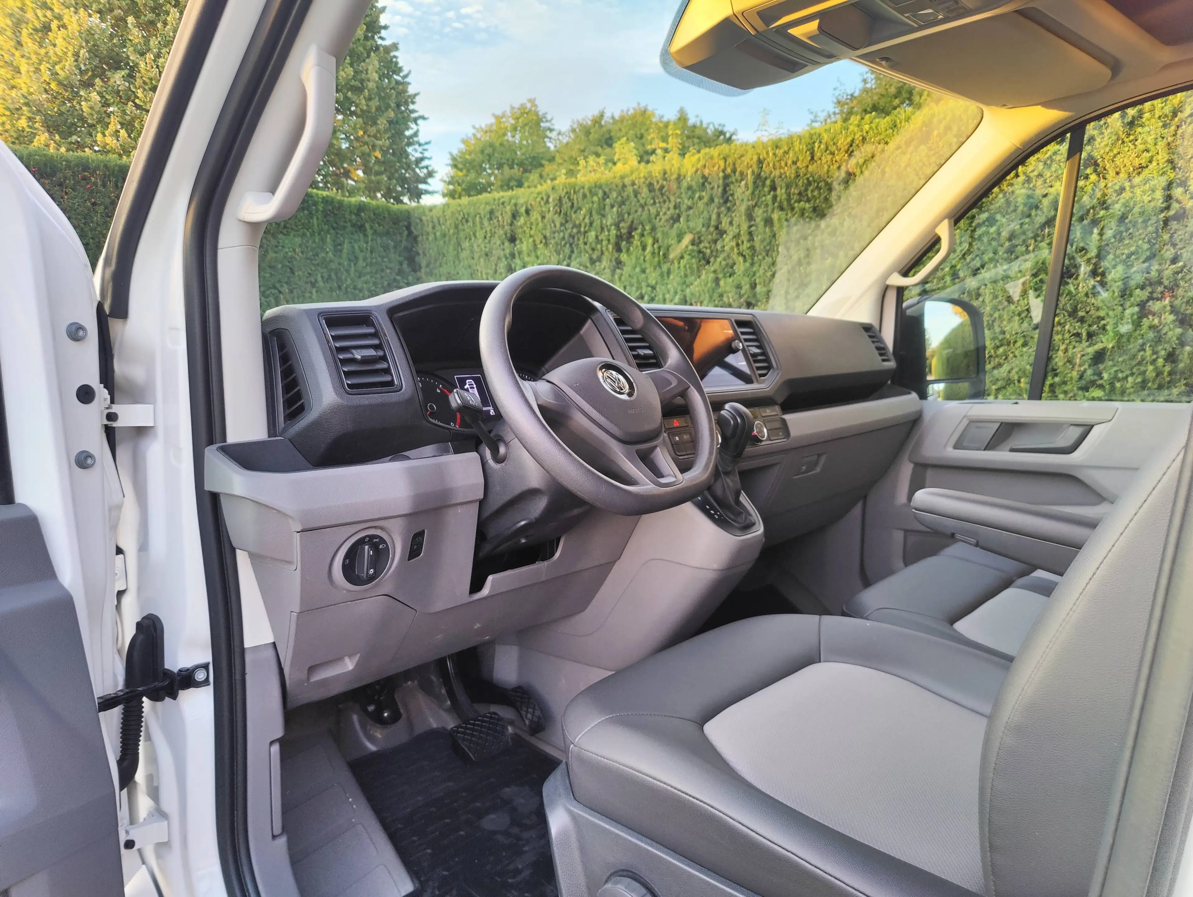 Volkswagen Crafter Crafter 2.0 CR TDi L4H3 Aut. — photo 9