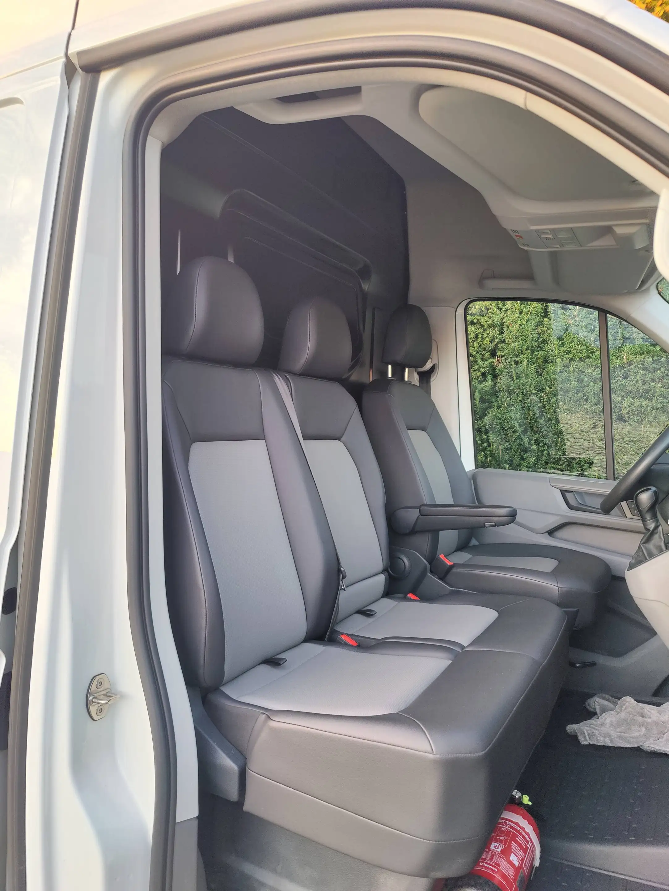 Volkswagen Crafter Crafter 2.0 CR TDi L4H3 Aut. — photo 12