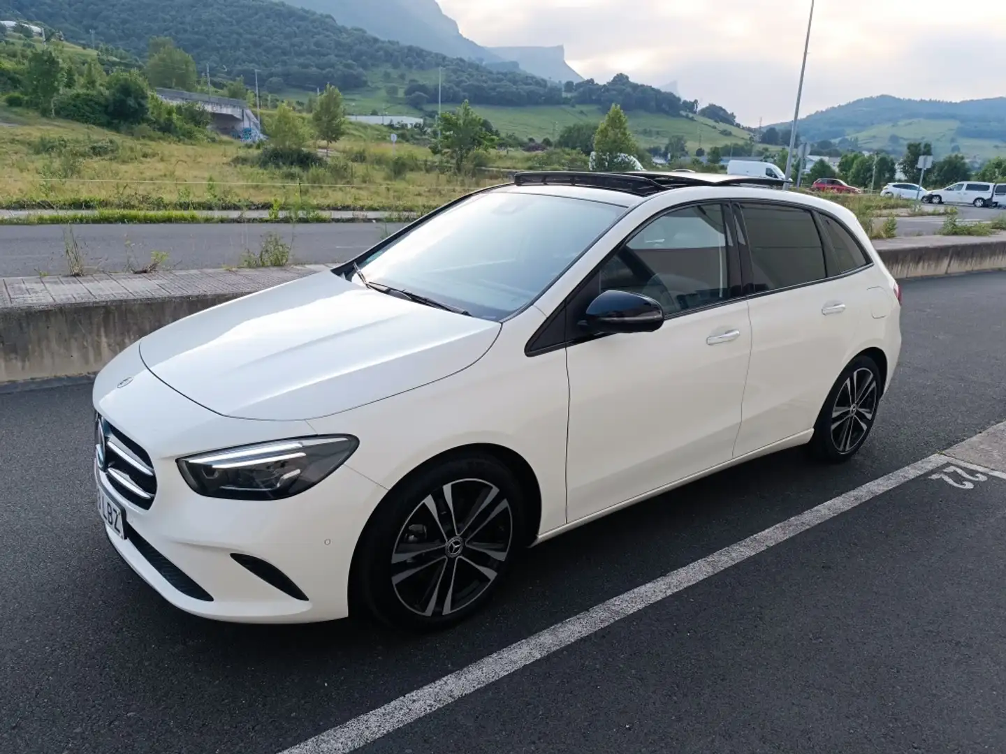 Mercedes-Benz B 200 200d 8G-DCT Blanc - 2