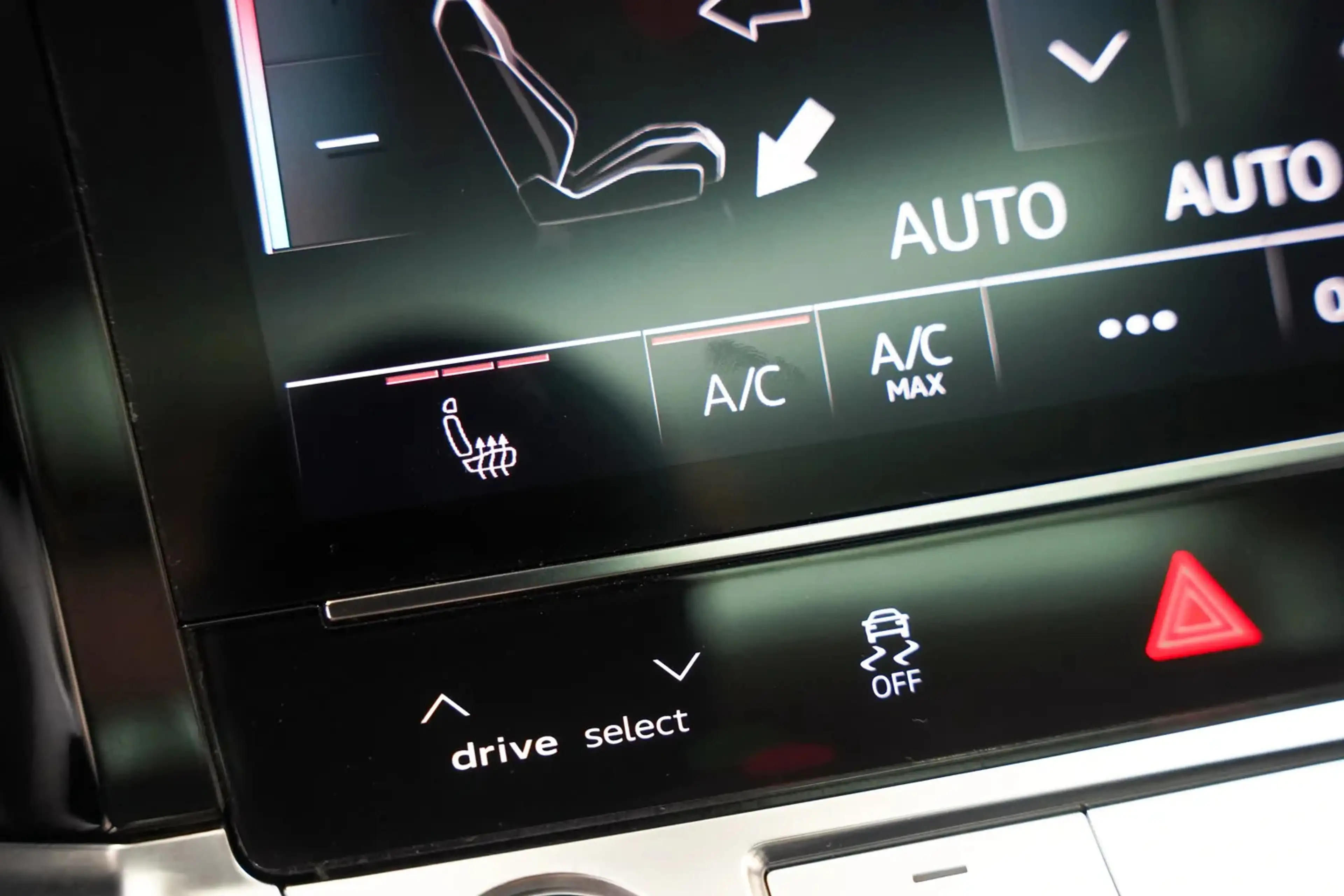 Audi e-tron 50 quattro Launch edition plus 71 kWh [ Panoramada — photo 15