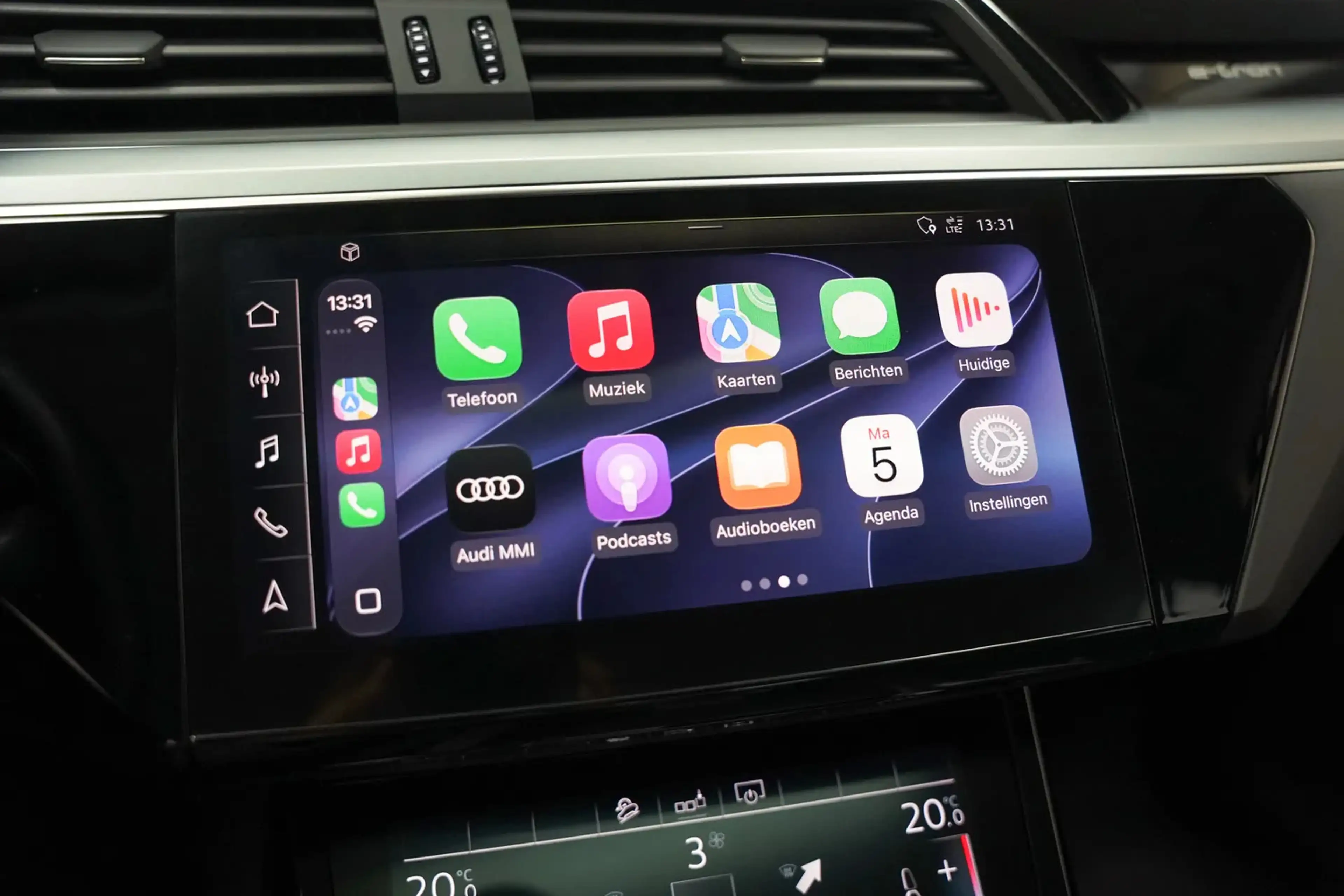 Audi e-tron 50 quattro Launch edition plus 71 kWh [ Panoramada — photo 5