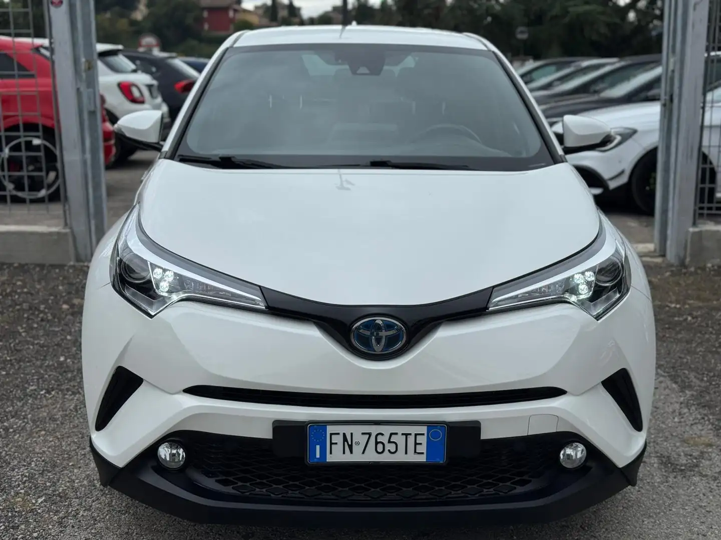 Toyota C-HR C-HR I 2016 1.8h Business 2wd e-cvt Blanc - 2