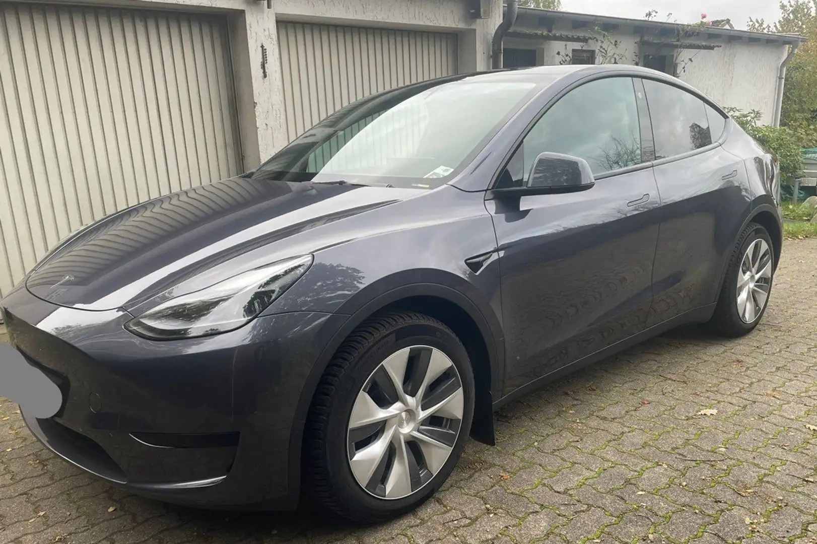 Tesla Model Y Model Y RWD Grau - 1