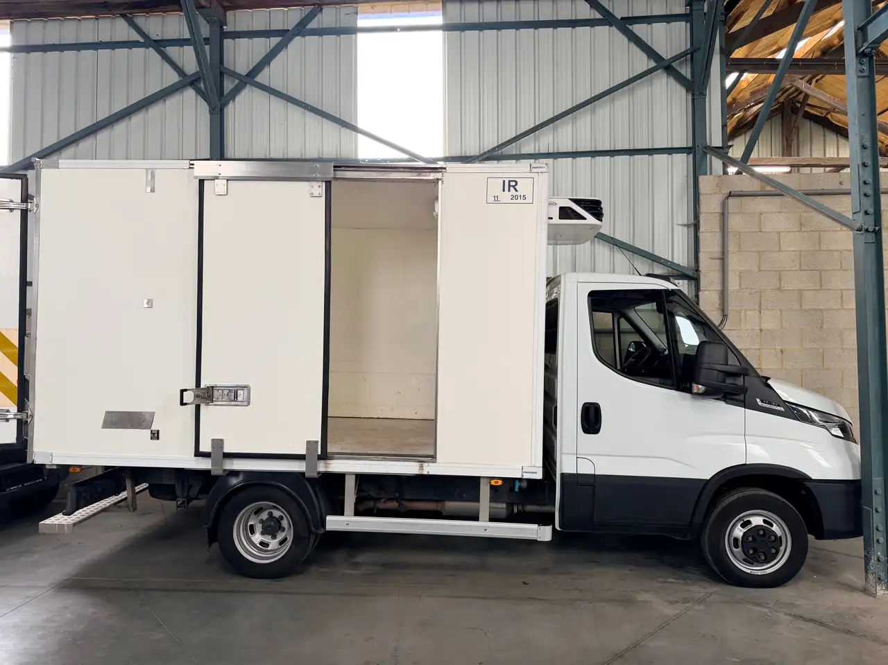 Iveco Daily 2021 — фото 6