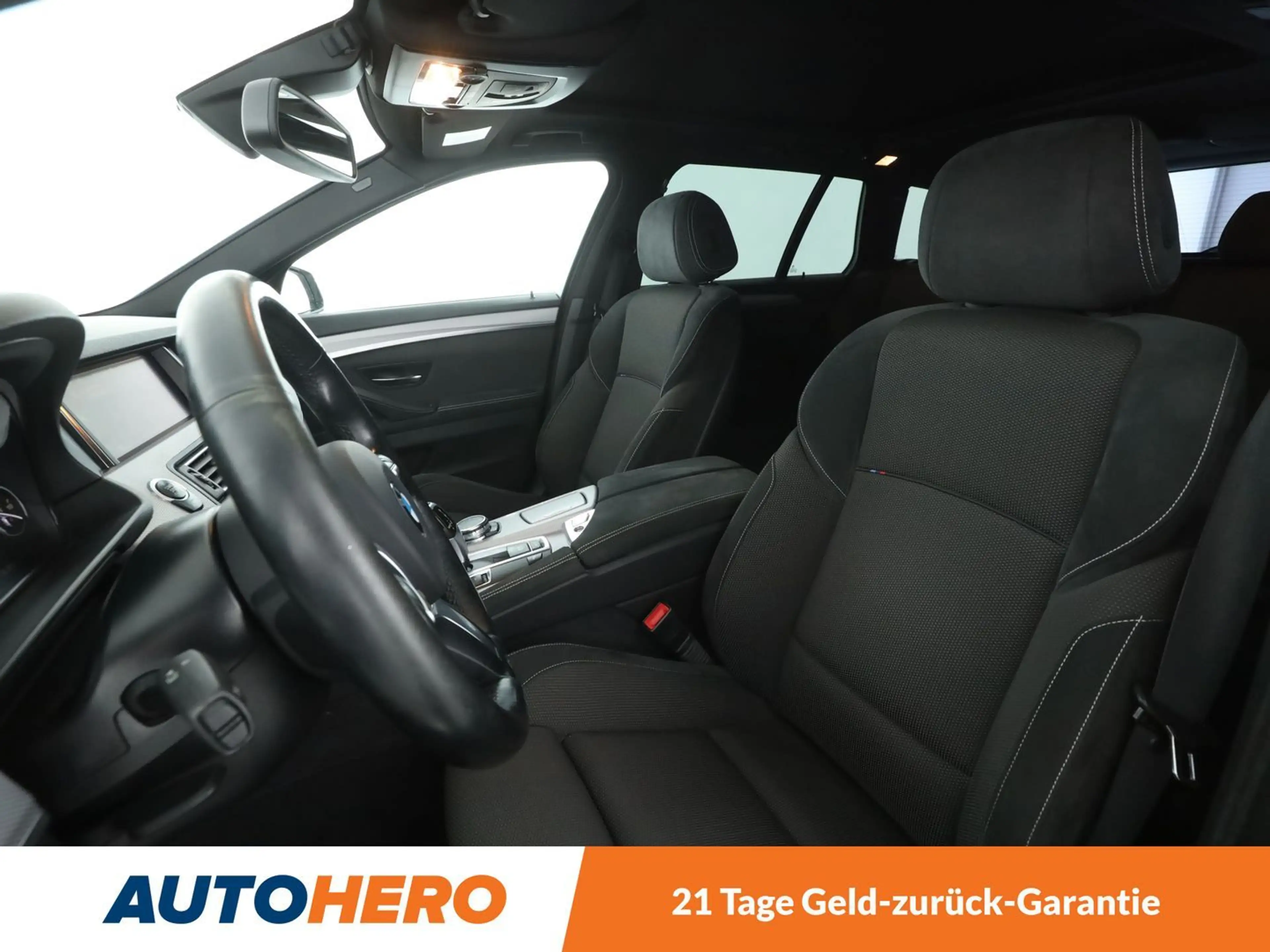 BMW 525 525d M Sport Aut.*NAVI*ACC*HUD*PANO*CAM*BI-XENON* — photo 10