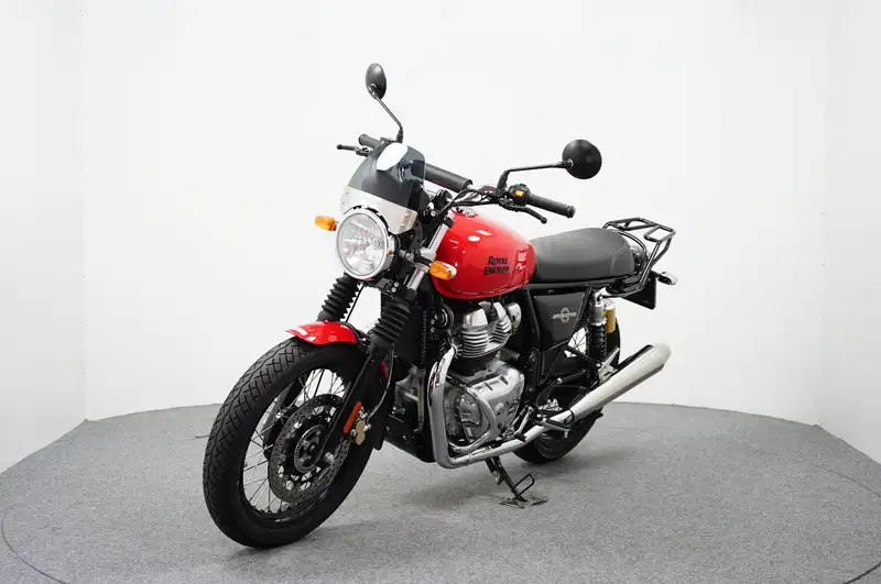 Royal Enfield Interceptor - foto 4