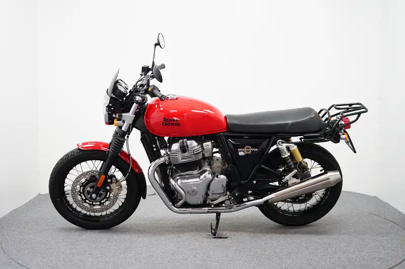 Royal Enfield Interceptor - foto 5