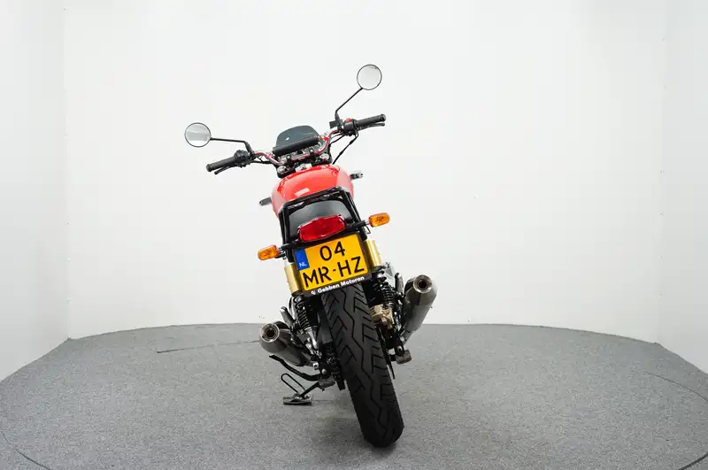 Royal Enfield Interceptor - foto 7