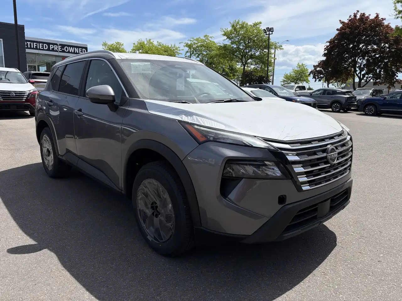 Nissan Rogue снимка Nissan Rogue
