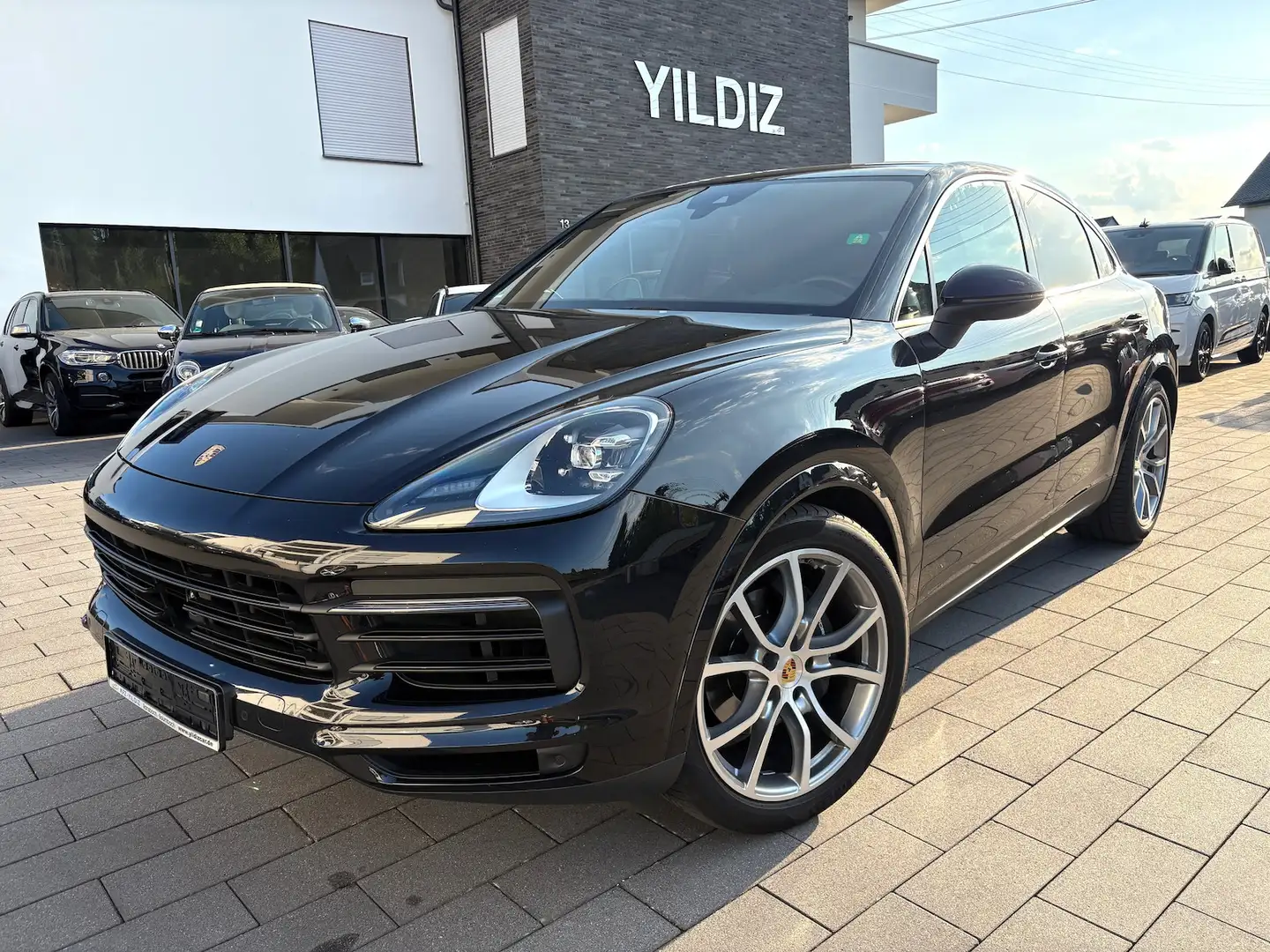 Porsche Cayenne Coupe *LUFT *PANO *S-SITZE Zwart - 1