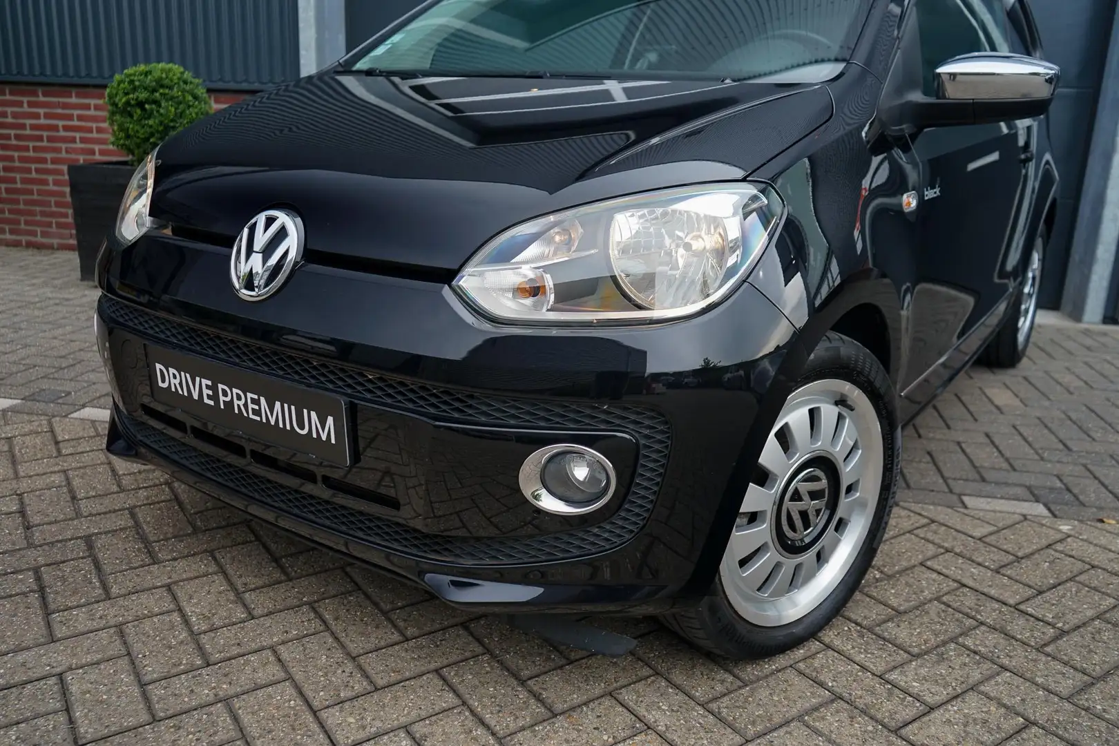 Volkswagen up! 1.0 Black up! Noir - 2