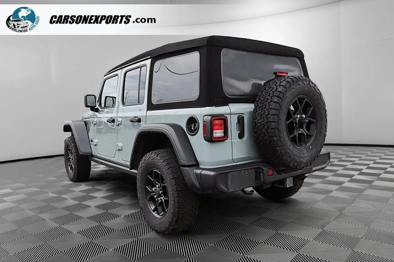 Jeep Wrangler photo Jeep Wrangler