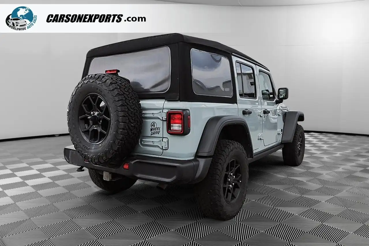 Jeep Wrangler photo Jeep Wrangler