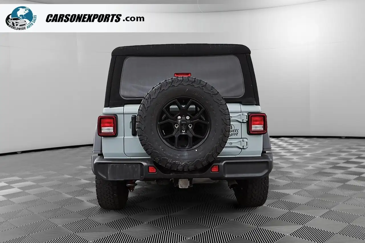 Jeep Wrangler photo Jeep Wrangler