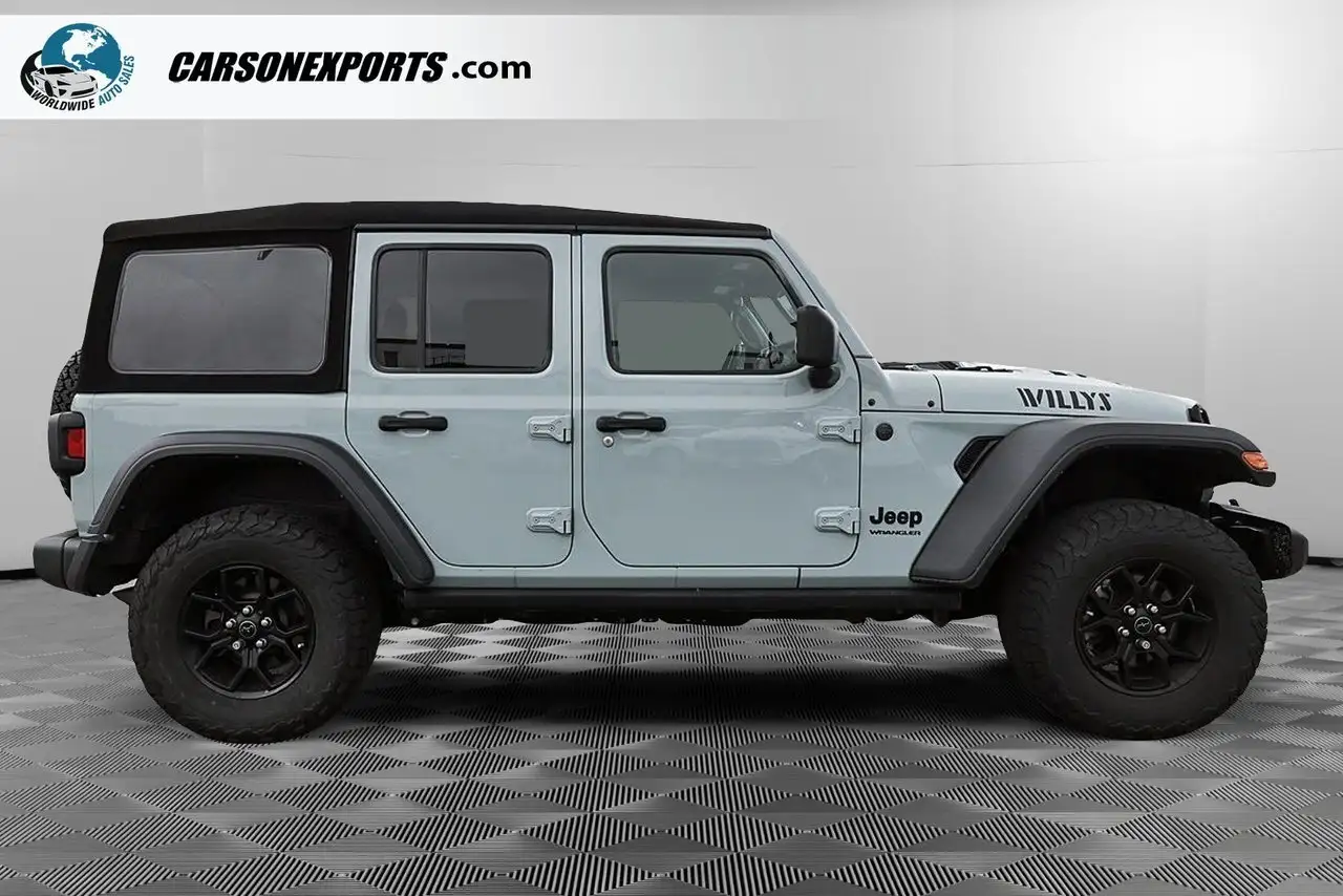 Jeep Wrangler photo Jeep Wrangler