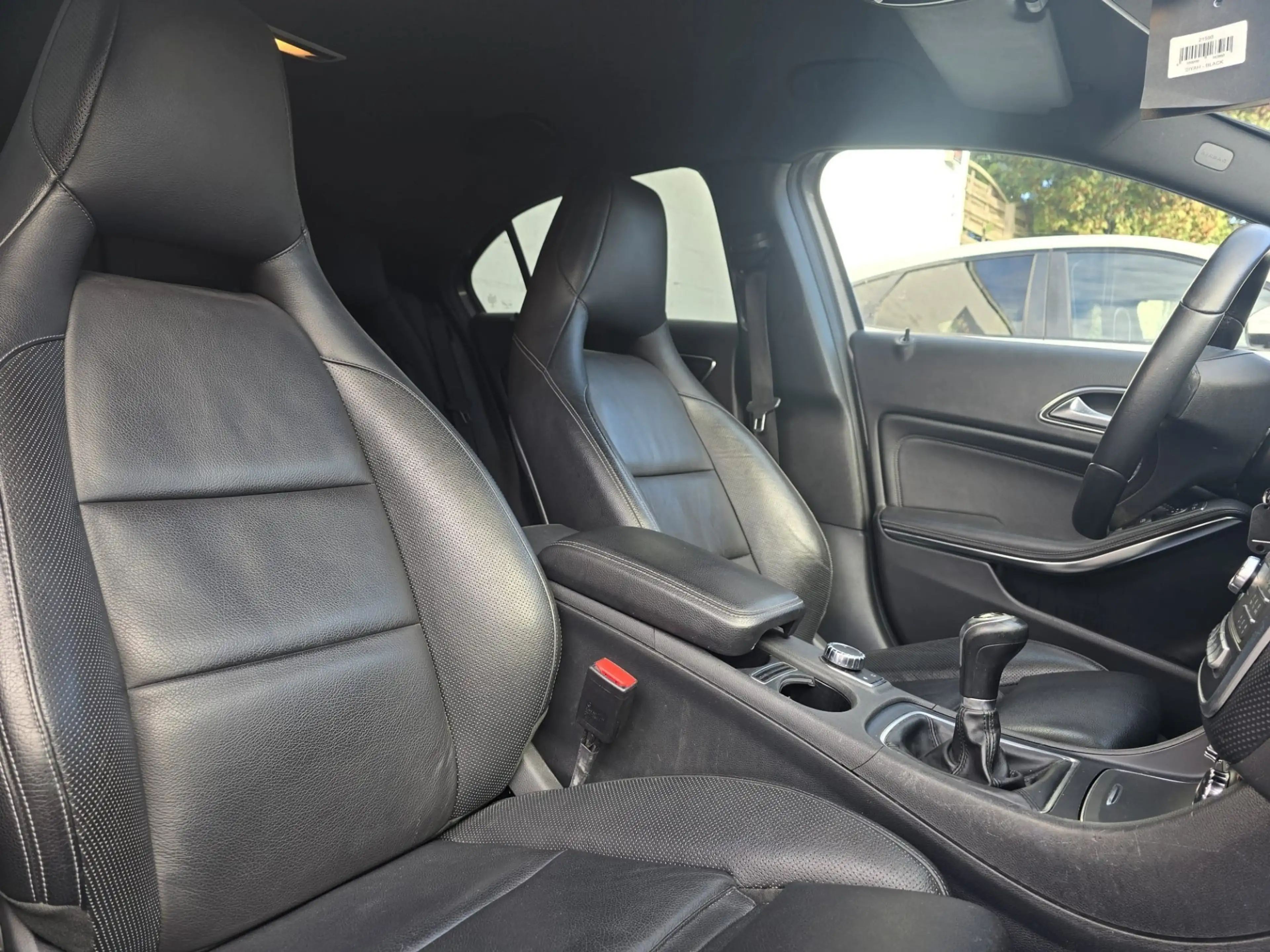 Mercedes-Benz A 200 HARMAN K * CUIR CHAUFFANT * CAMERA * — photo 12