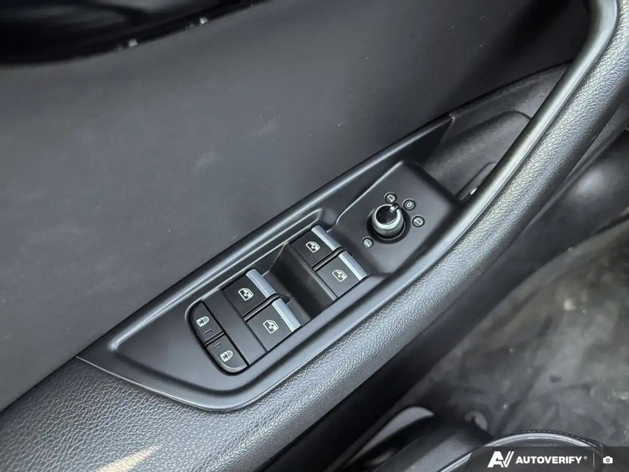 Audi A4 снимка Audi A4
