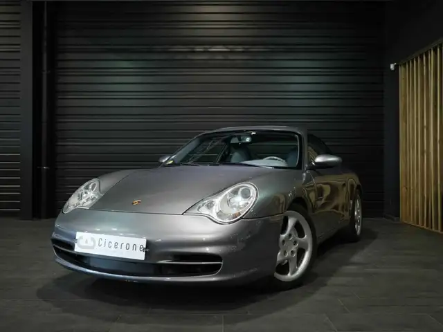 Porsche 996 Type 996 Carrera 4