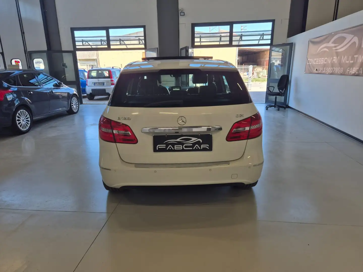 Mercedes-Benz B 180 Classe B - T246 cdi Premium Blanc - 2