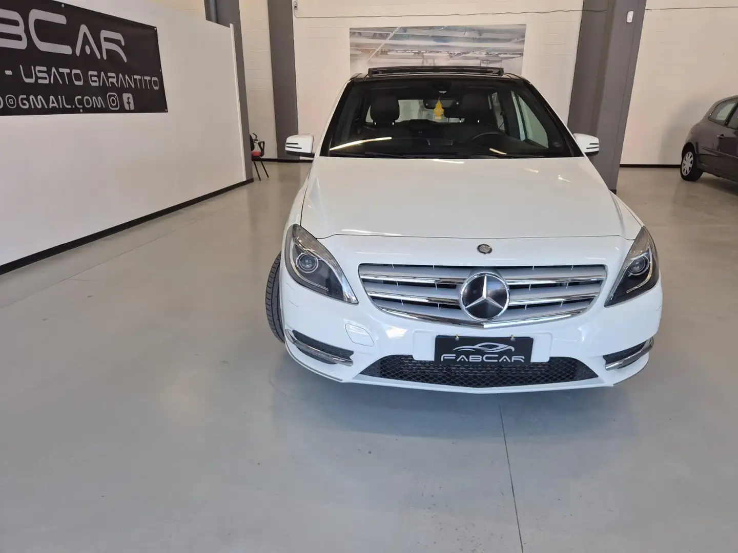 Mercedes-Benz B 180 Classe B - T246 cdi Premium Beyaz - 1