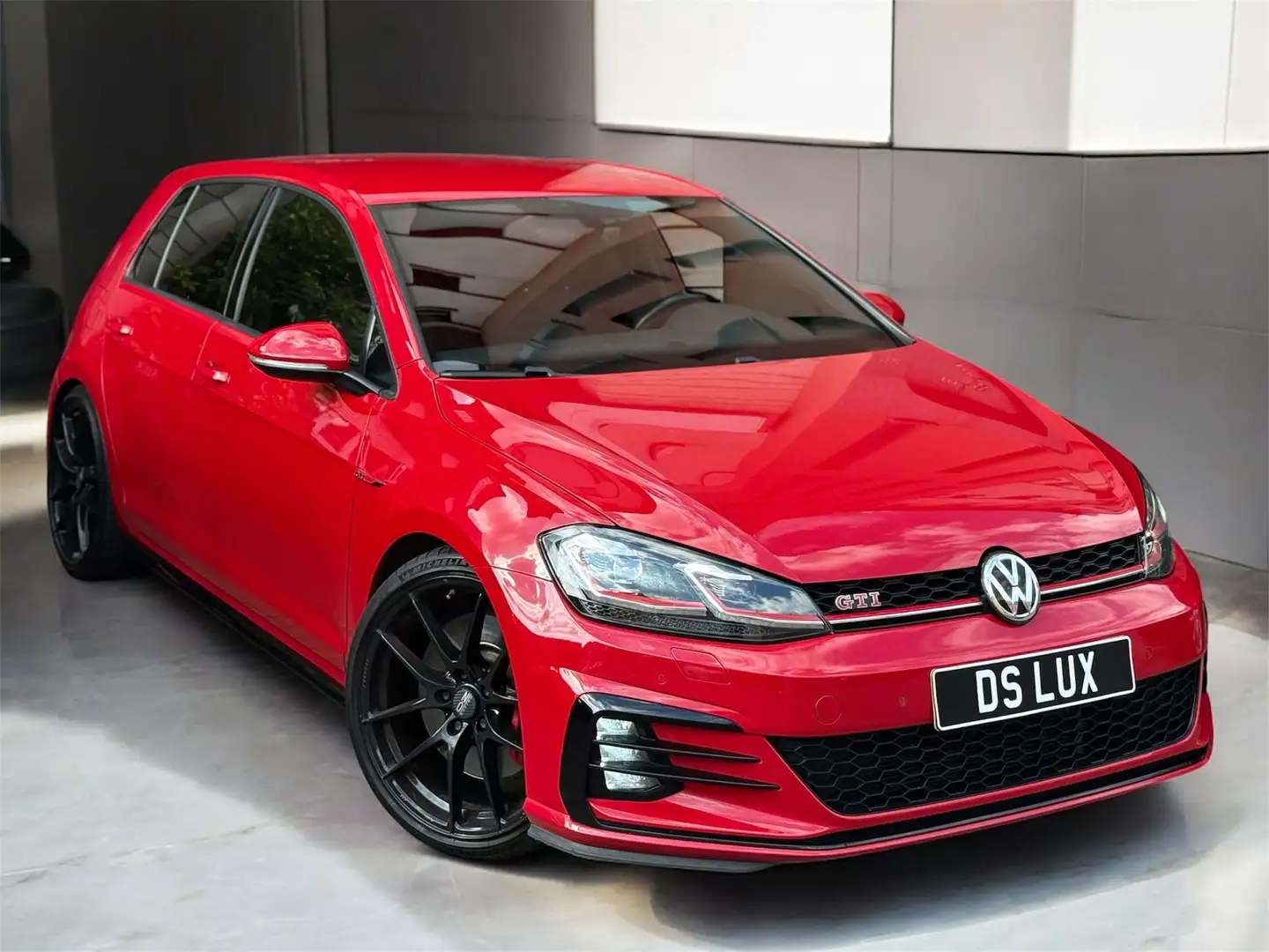Volkswagen Golf GTI 7.5 PERFORMANCE 245CH DSG7 FACELIFT / COCPIT / LED Rood - 1