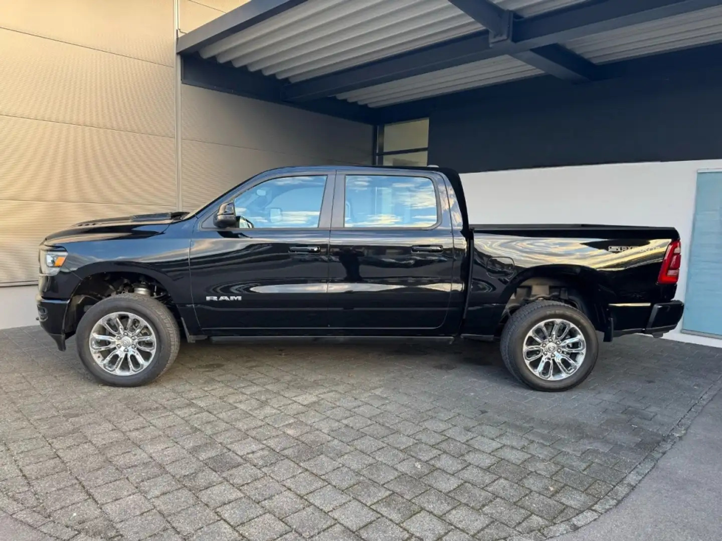 RAM 1500 Laramie Nero - 2