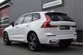 Volvo XC60 2.0 T6 Plug-in hybrid AWD R-Design Panorama, Harma Wit - thumbnail 2