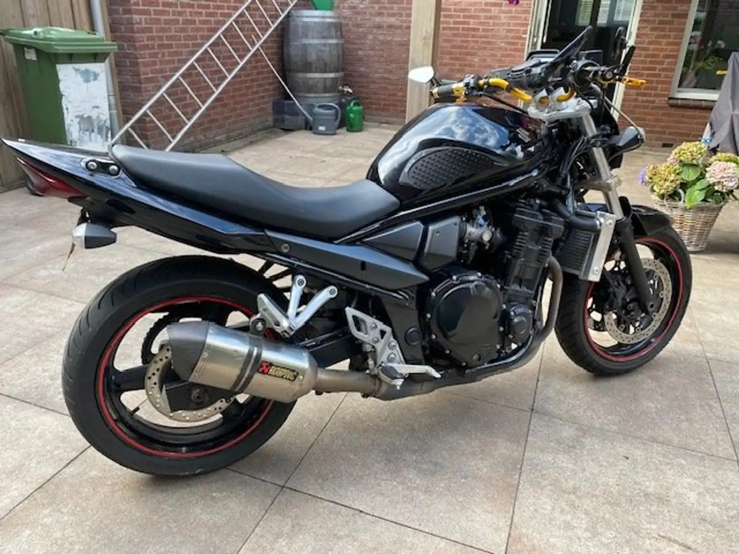 Suzuki GSX 650 gsxf NACKED BIKE - 1