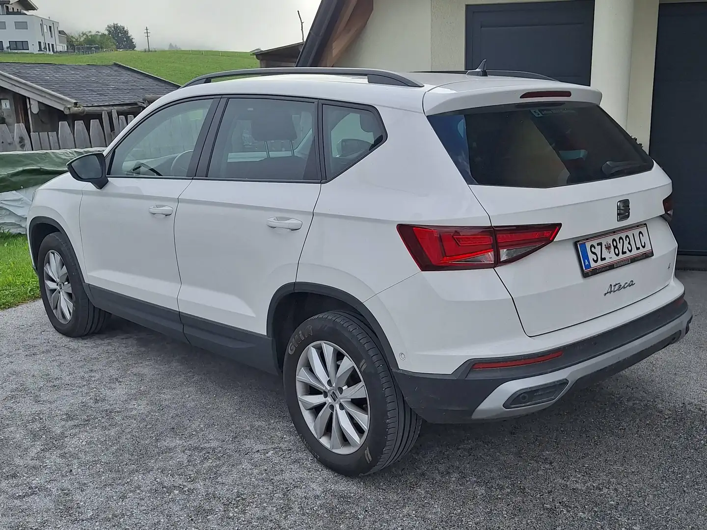 SEAT Ateca Ateca 2,0 Austria Edition 4WD TDI DSG Austria Edition Weiß - 2