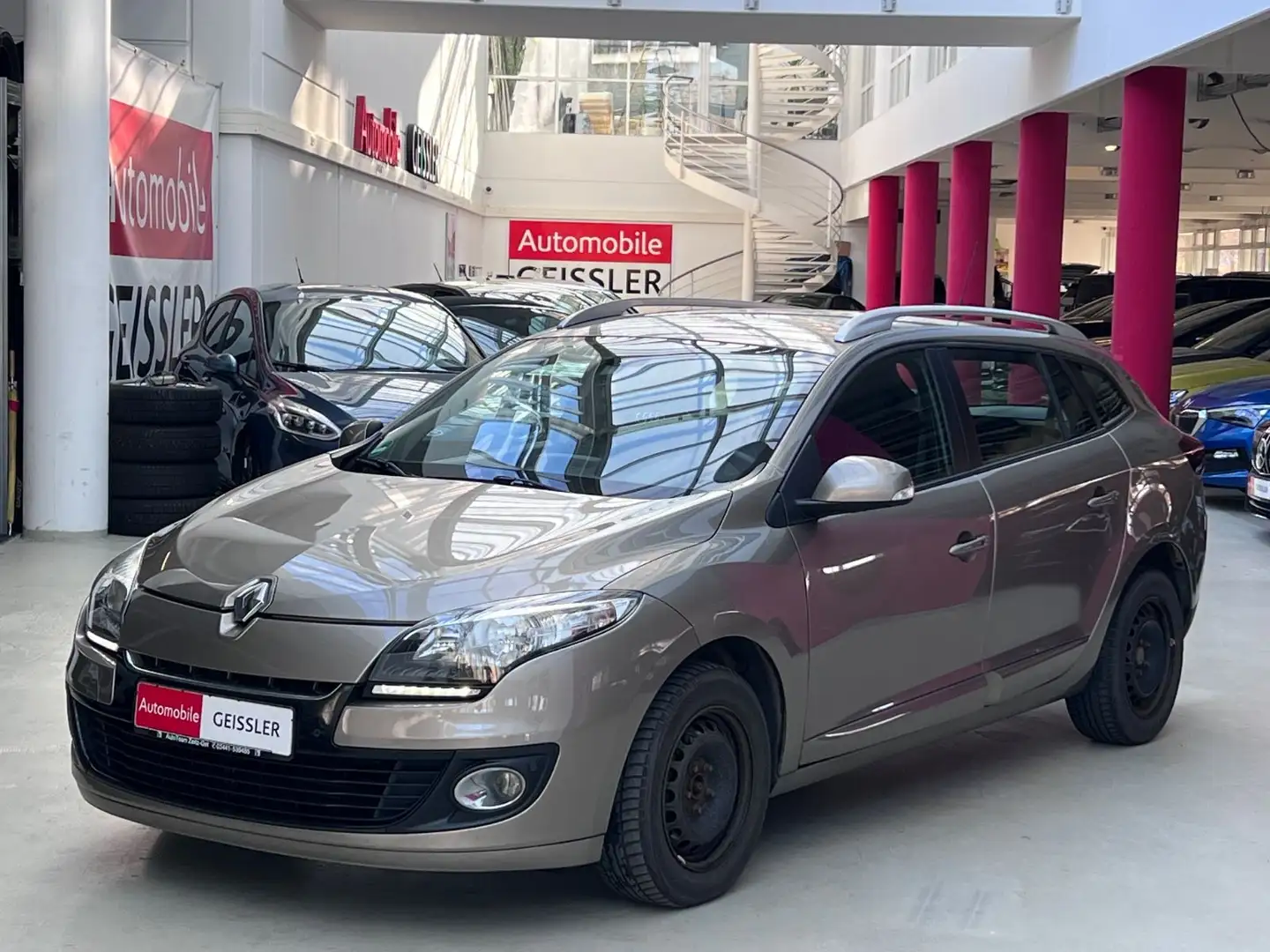 Renault Megane III Grandtour Paris Grau - 1