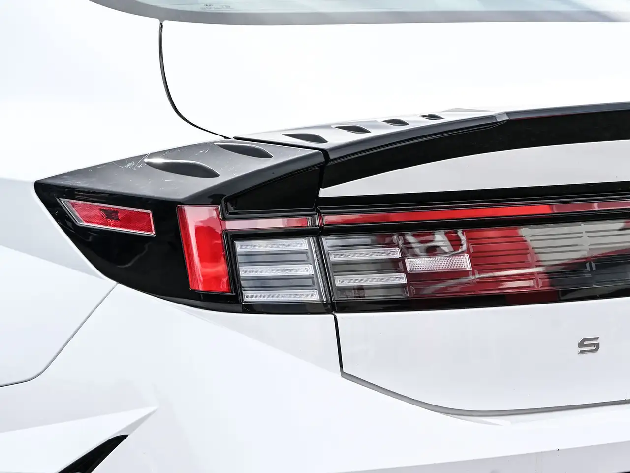 Hyundai SONATA снимка Hyundai SONATA