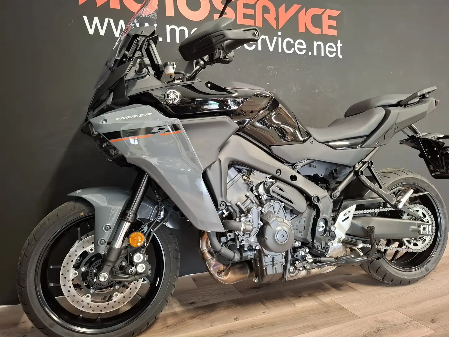 Yamaha Tracer 9 Y-AMT Grigio - 2
