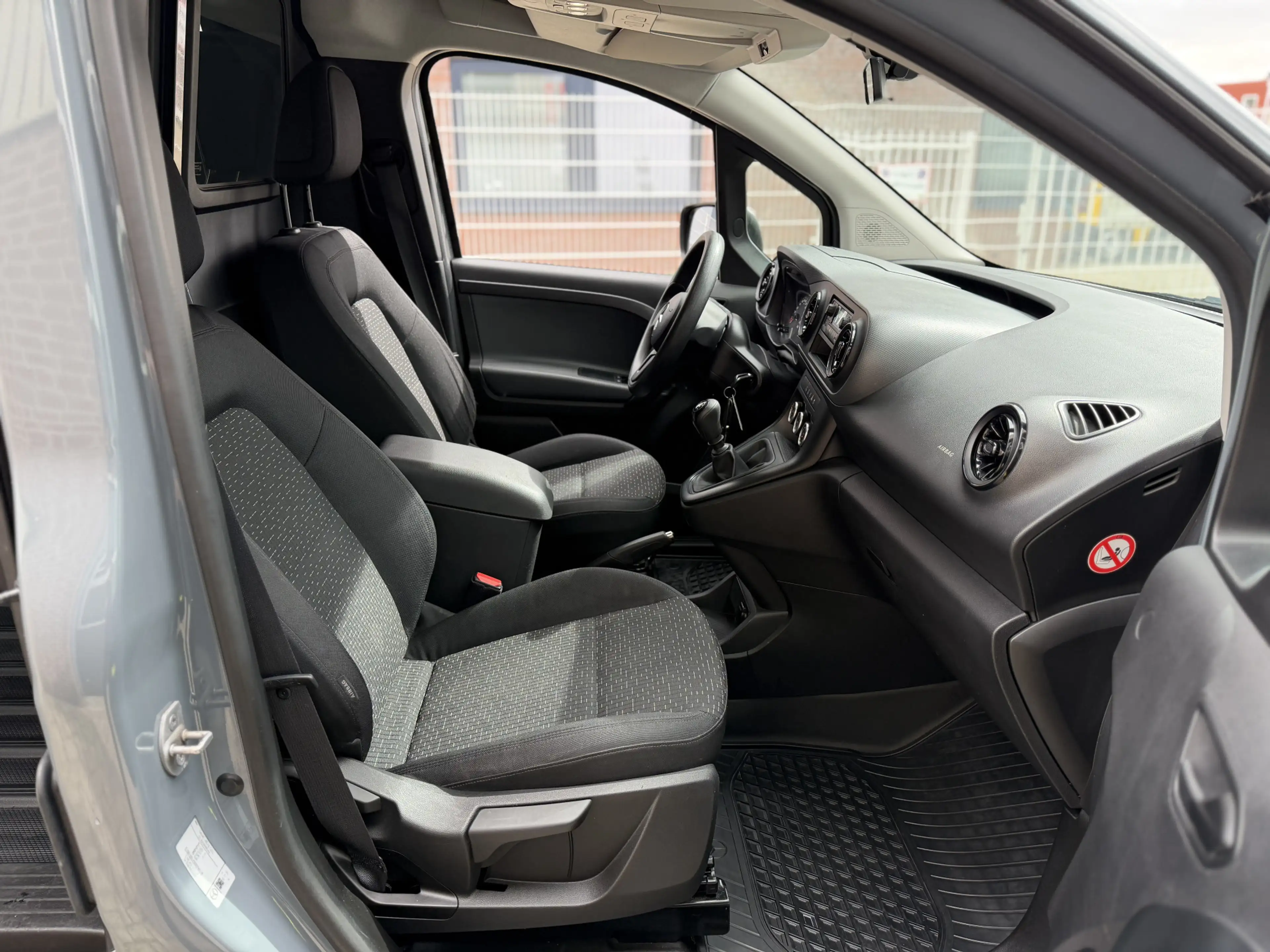 Mercedes-Benz Citan 113 Benzine Airco,Pdc,Trekhaak,Enz — photo 18