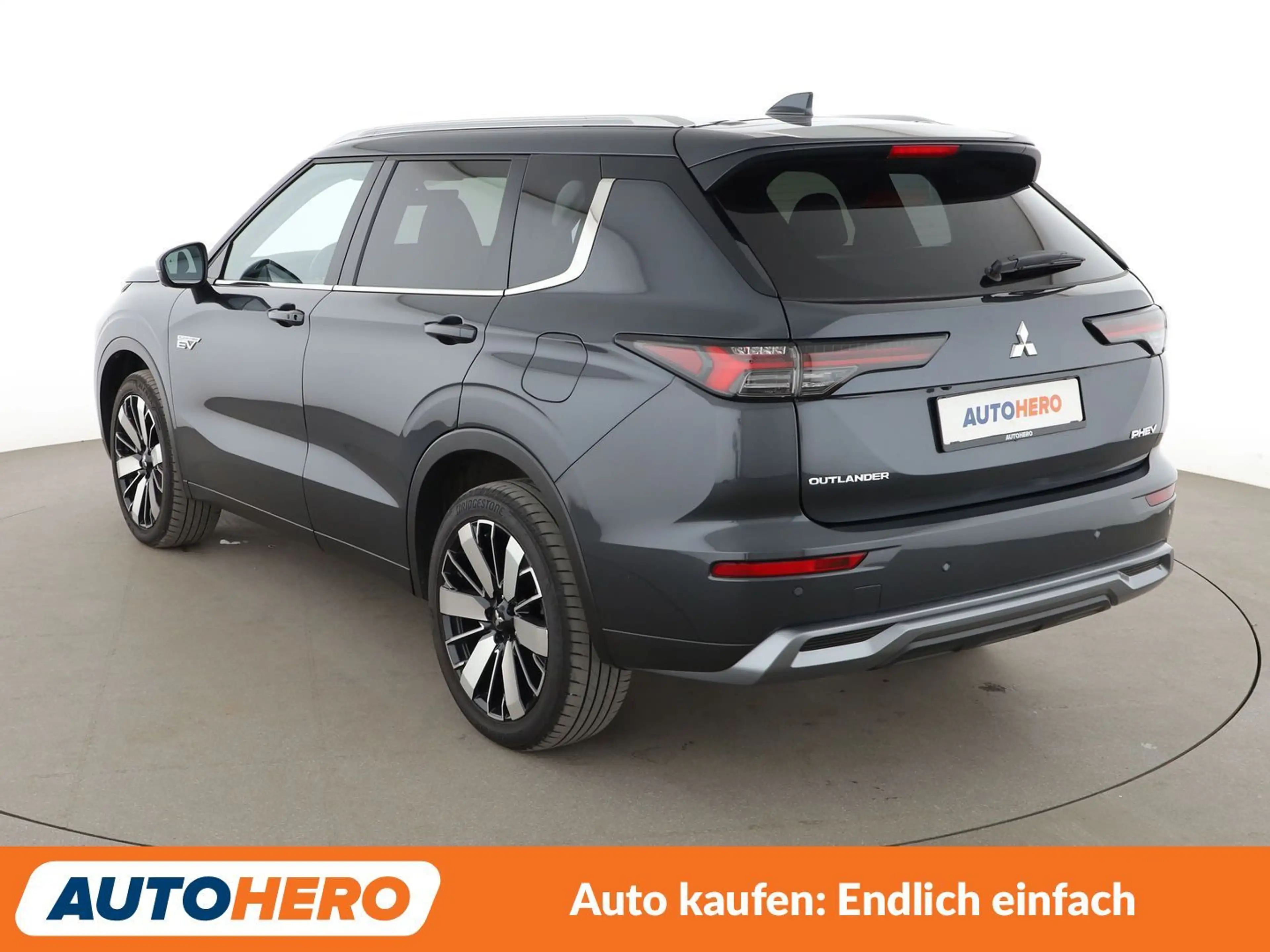 Mitsubishi Outlander 2.4 PHEV S-AWC Intro Edition Aut.*NAVI*VC*HUD*ACC* — photo 4