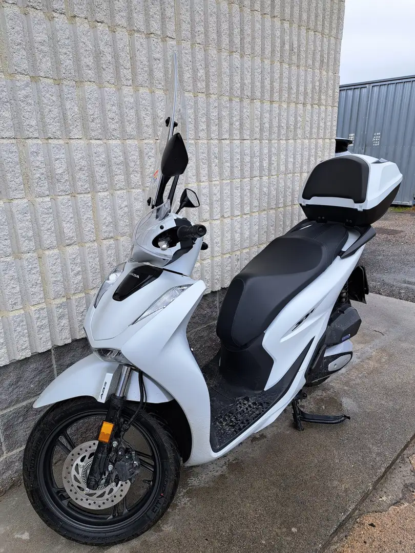 Honda SH 125i Fehér - 1