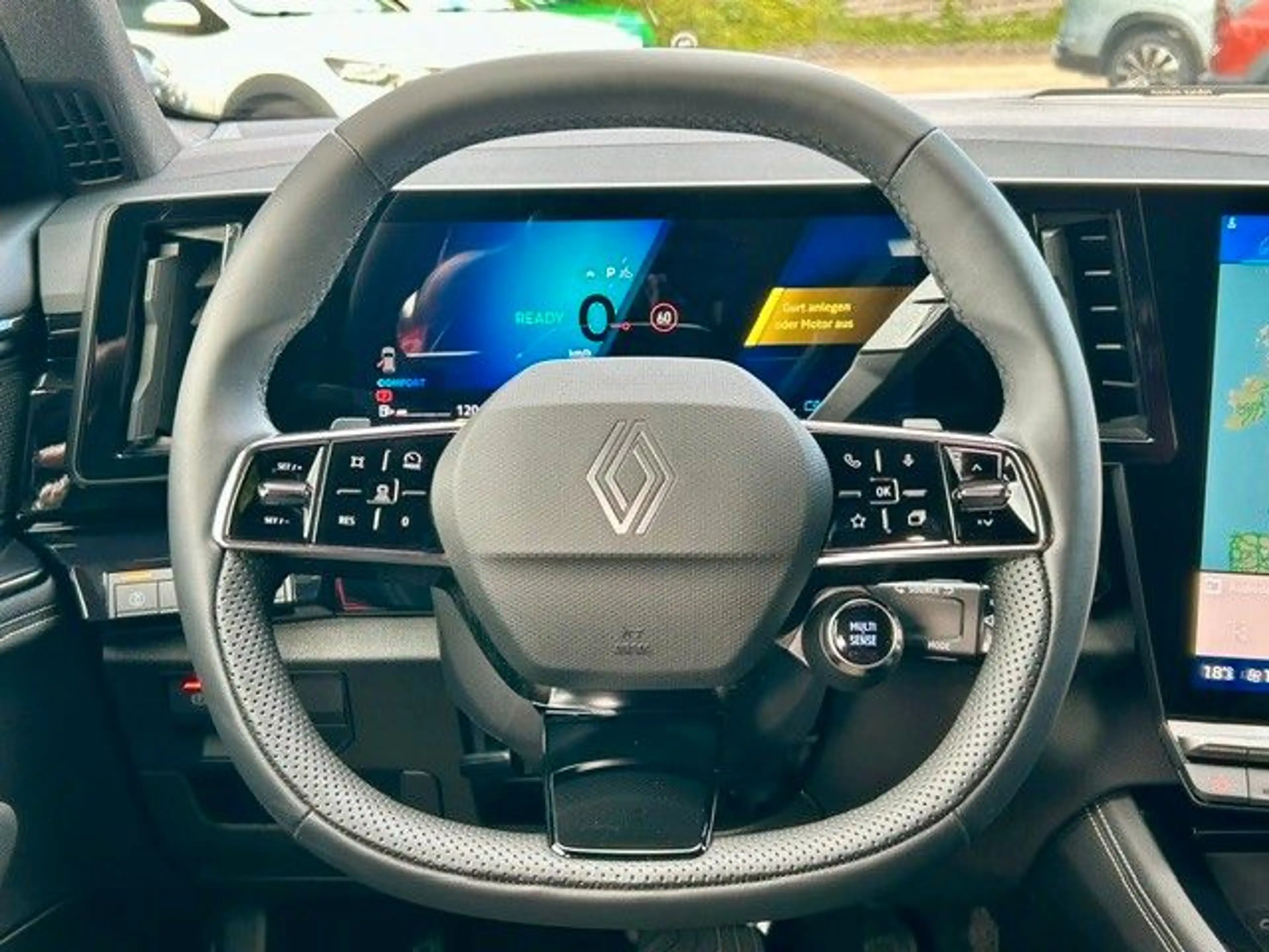 Renault Austral Iconic E-Tech Full Hybrid 200 — photo 12