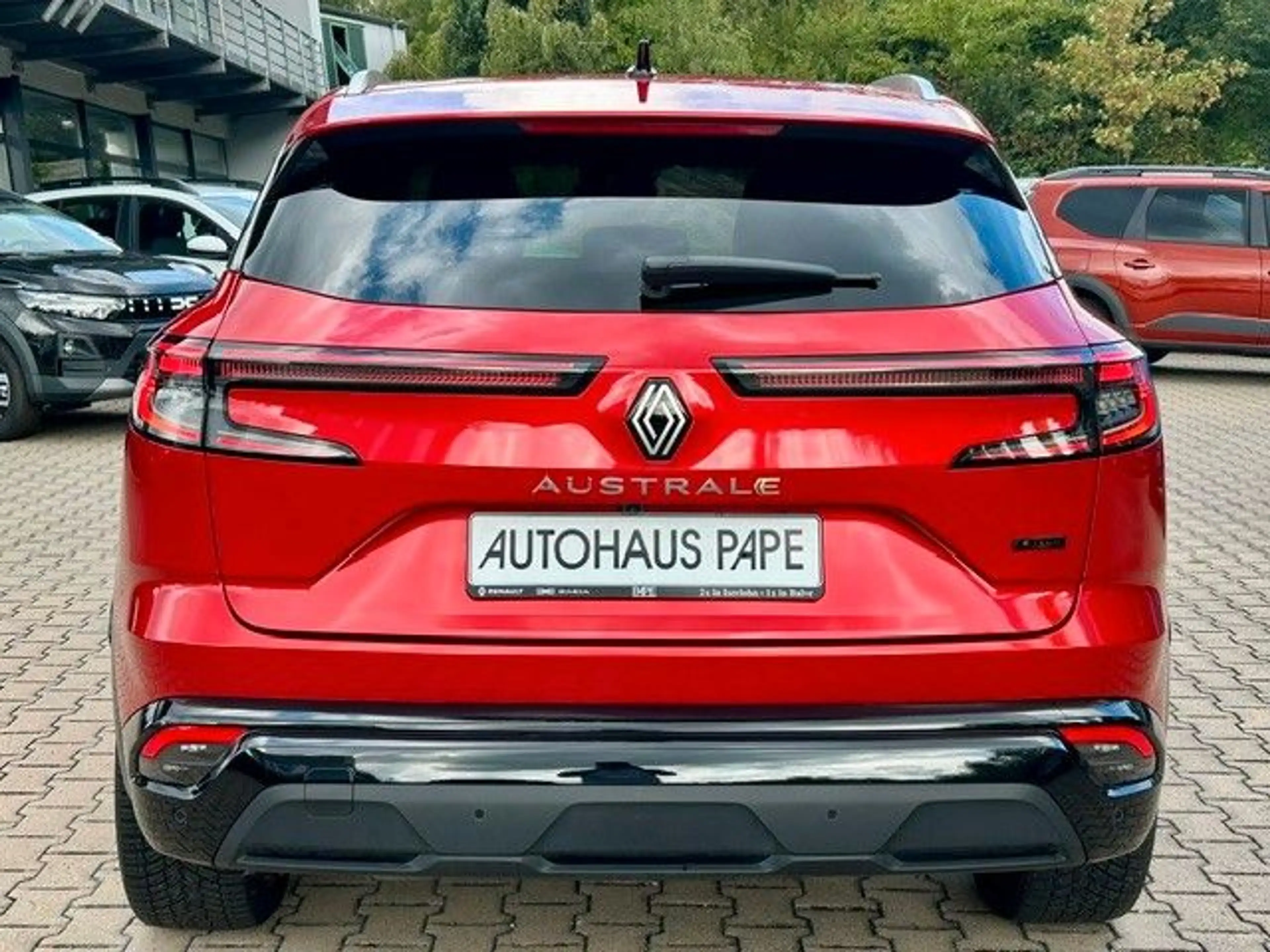 Renault Austral Iconic E-Tech Full Hybrid 200 — photo 4