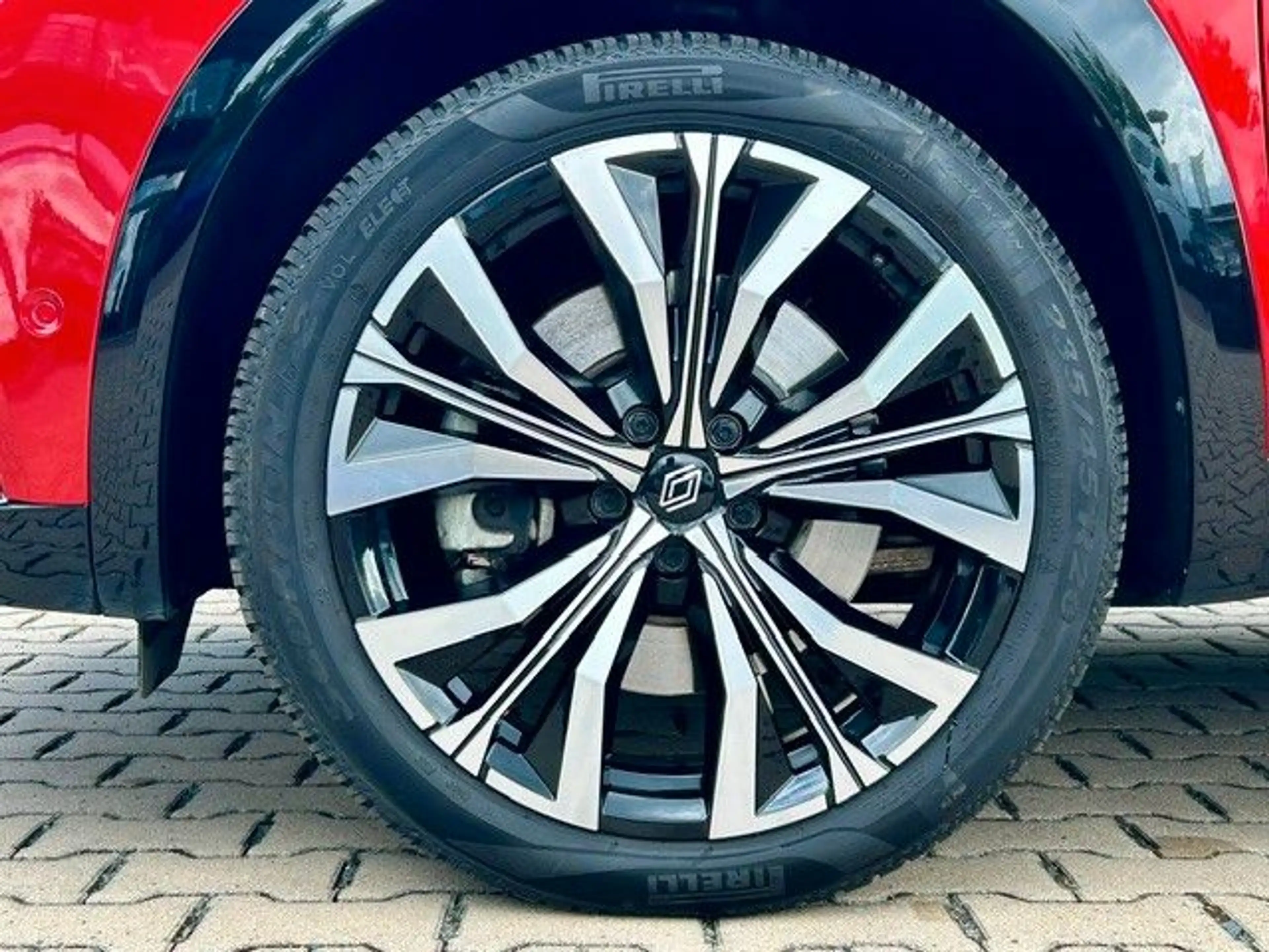 Renault Austral Iconic E-Tech Full Hybrid 200 — photo 9