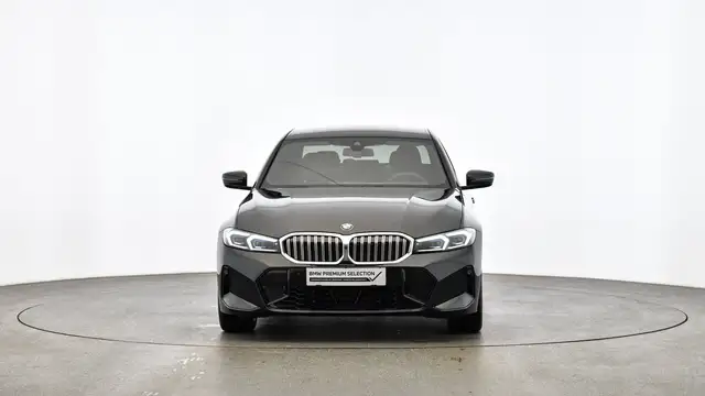 BMW 320 d xDrive Ansicht 8