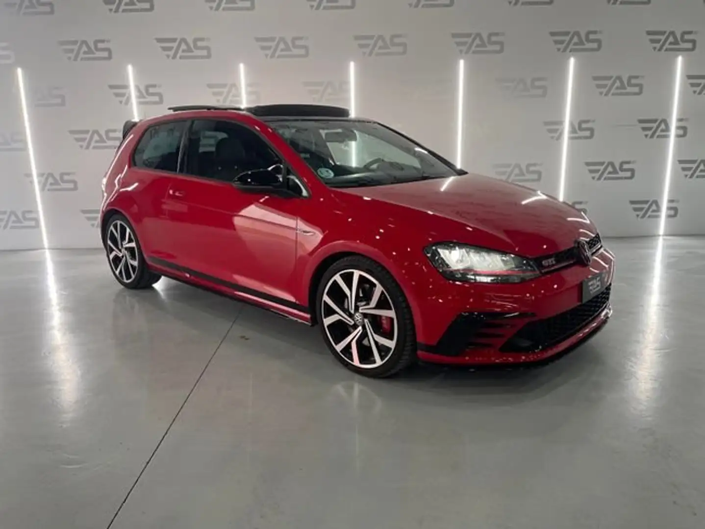 Volkswagen Golf GTI 2.0 TSI Performance 230 Rojo - 2