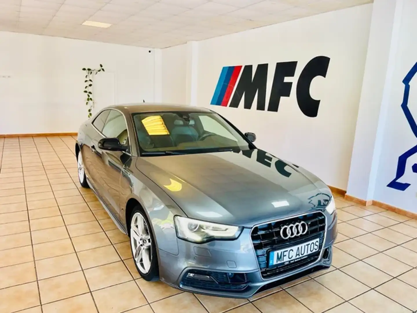 Audi A5 Coupé 2.0TDI S line edition Plateado - 1
