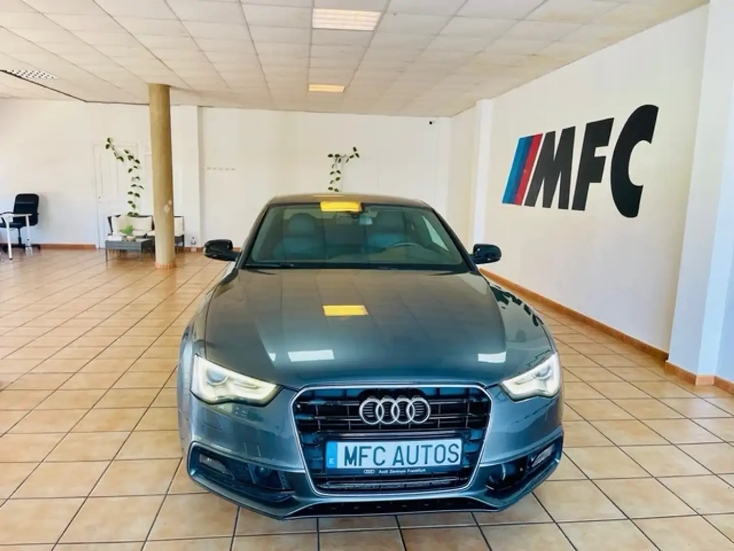 Audi A5 Coupé 2.0TDI S line edition Plateado - 2