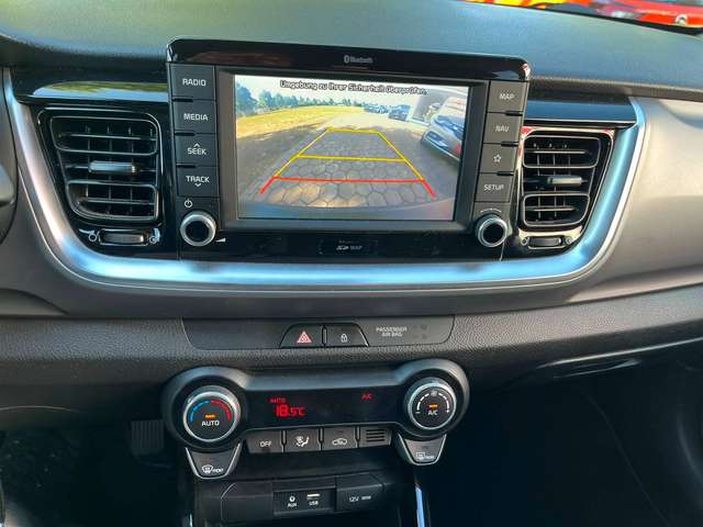 Kia Stonic 1.0 T-GDI 120 Spirit 1-Hand Navi Kamera LED - Bild 10