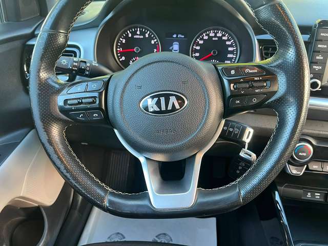 Kia Stonic 1.0 T-GDI 120 Spirit 1-Hand Navi Kamera LED - Bild 11