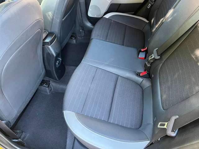 Kia Stonic 1.0 T-GDI 120 Spirit 1-Hand Navi Kamera LED - Bild 15