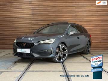 Sportstourer 1.4 e-Hybrid DSG VZ Black Edition | P
