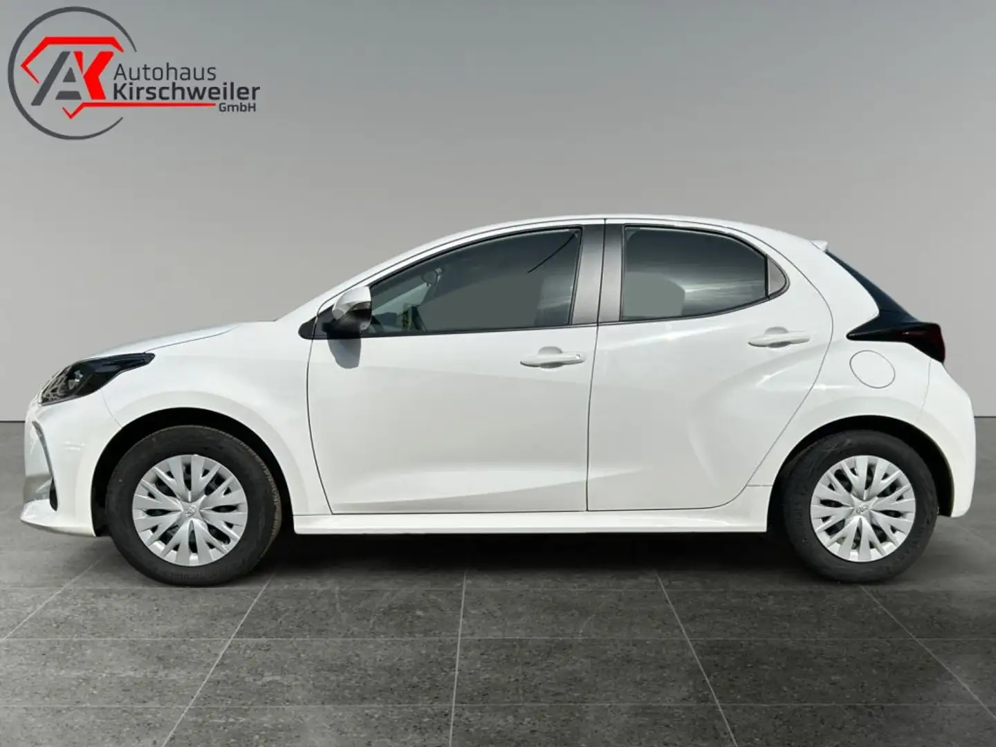 Toyota Yaris 1.0 VVT-i Comfort White - 2