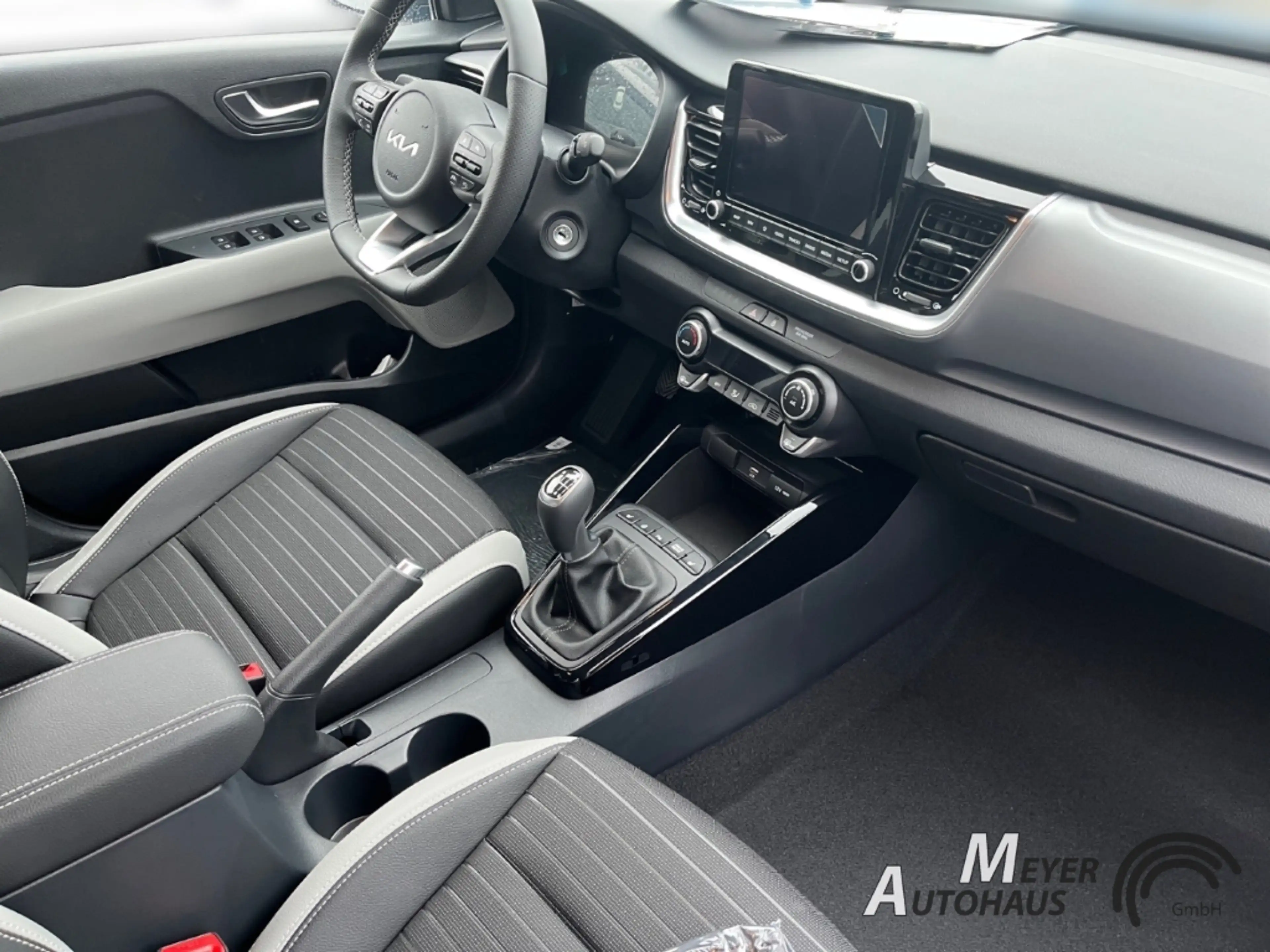 Kia Stonic 1.0 T-GDI Spirit + Navi+Sitzheizung — photo 10